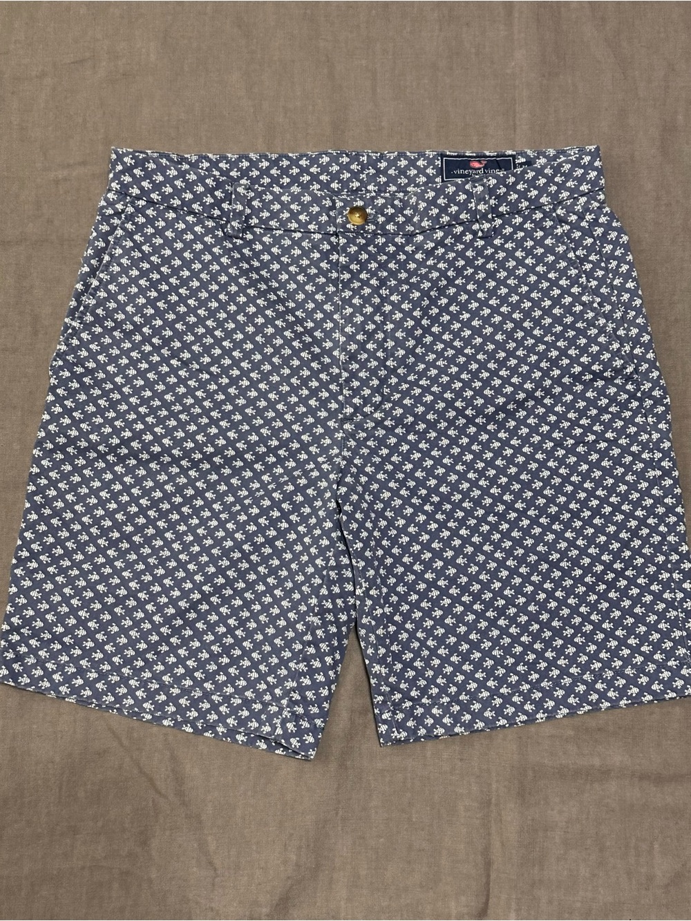 Vineyard Vines Blue and White Flat-Front Men's Shorts